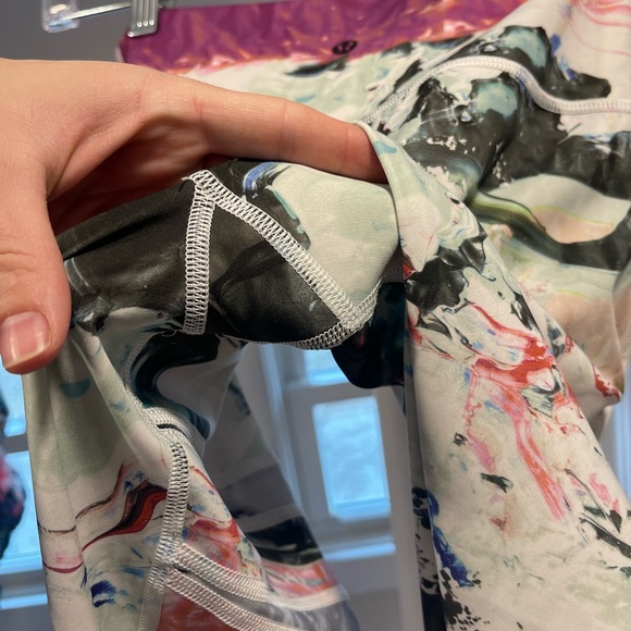 Lululemon Abstract Leggings, Size Small (missing tag) - Picture 7 of 7